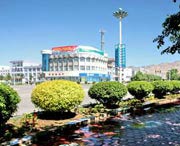 富蕴建筑