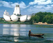 平湖建筑